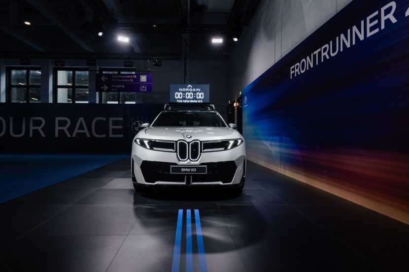 BMW iX3 Debuts in Berlin Marathon 2025: First Look at the Lead Car