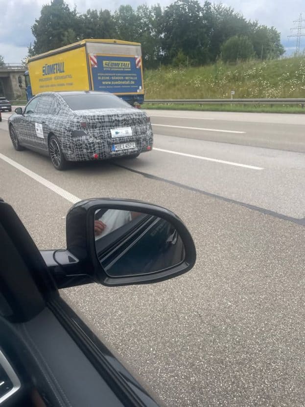 2027 BMW 7 SERIES LCI PROTOTYPE rear-end design