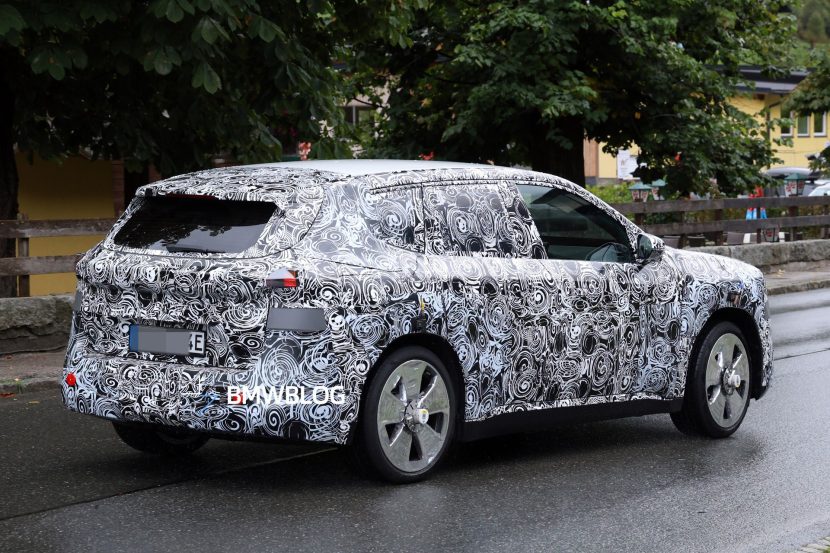 2028 BMW X1 IX1 NB5 SPY PHOTOS 03