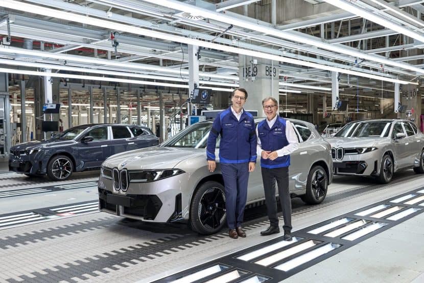 BMW Board Member Dr. Milan Nedeljkovic and BMW Plant Debrecen CEO Han Peter Kemser