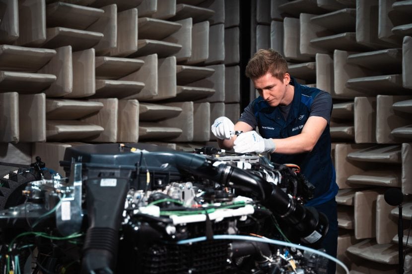 BMW Is Already Making Next-Gen Fuel Cell Hydrogen Prototypes