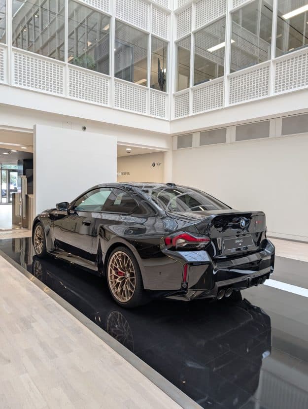 BMW M2 CS G87 IN BLACK SAPPHIRE 02