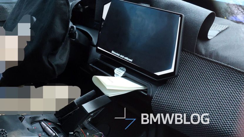 2028 BMW IX1 SCREEN 00 2028 BMW IX1 SCREEN 00