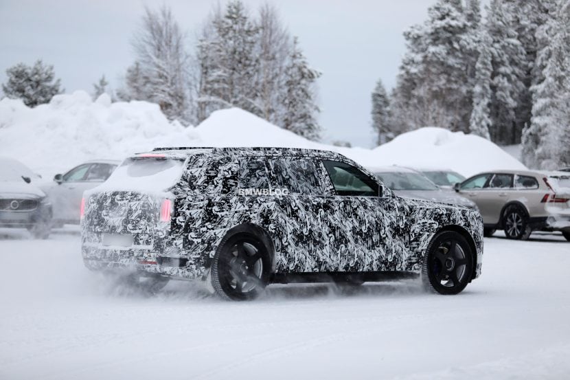 2027 ROLLS ROYCE ELECTRIC SUV 12