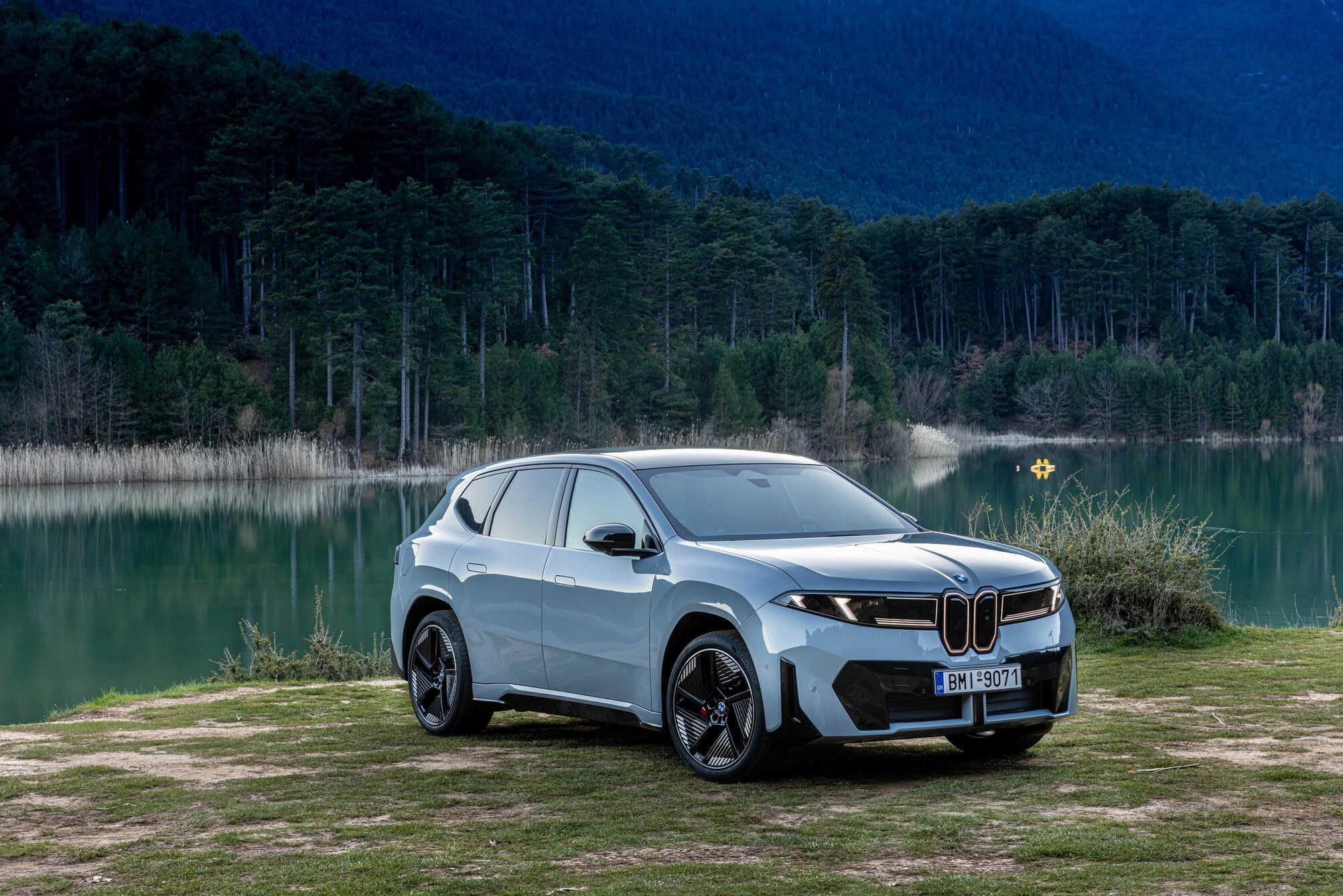 2026 BMW IX3 6