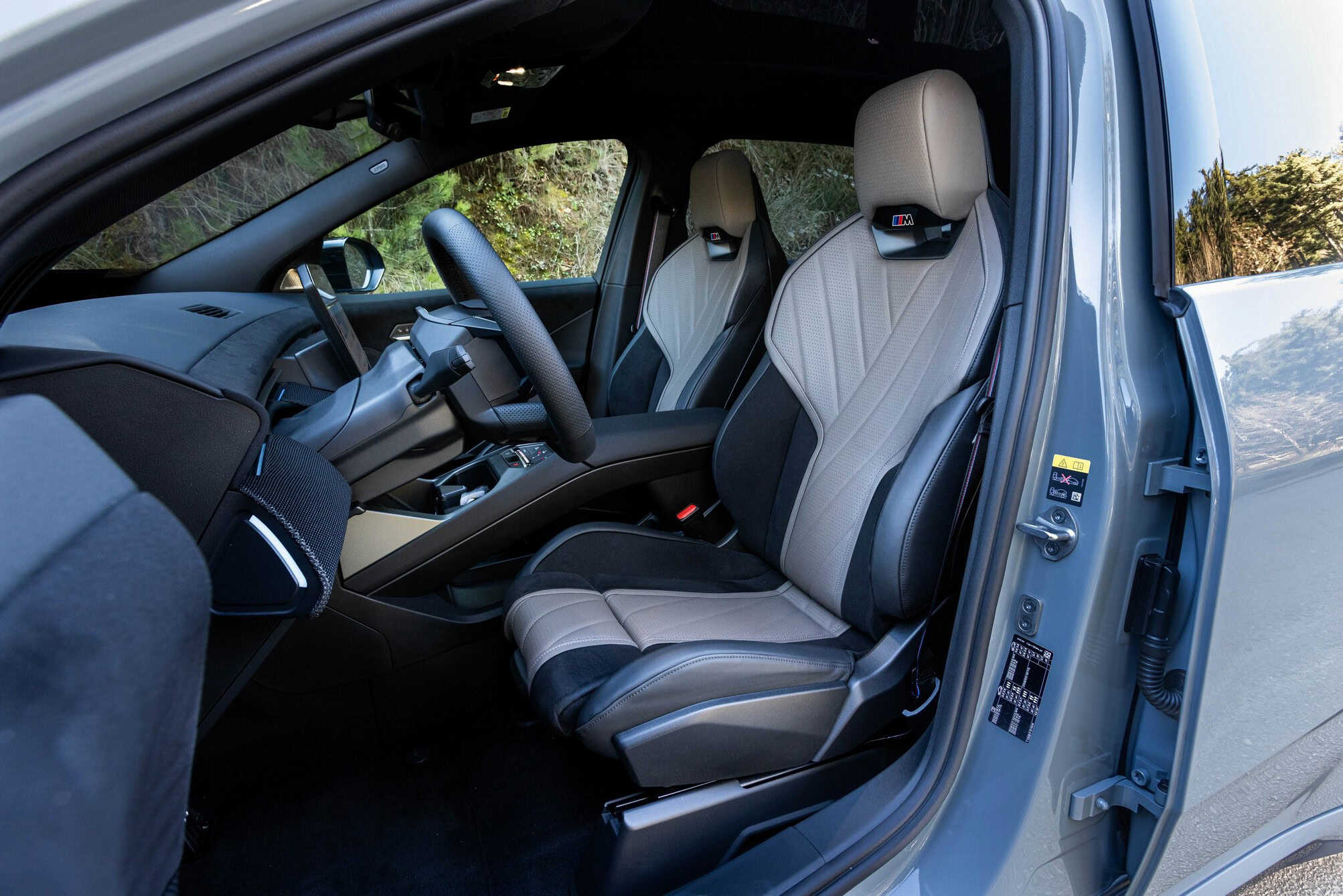 2026 BMW IX3 61