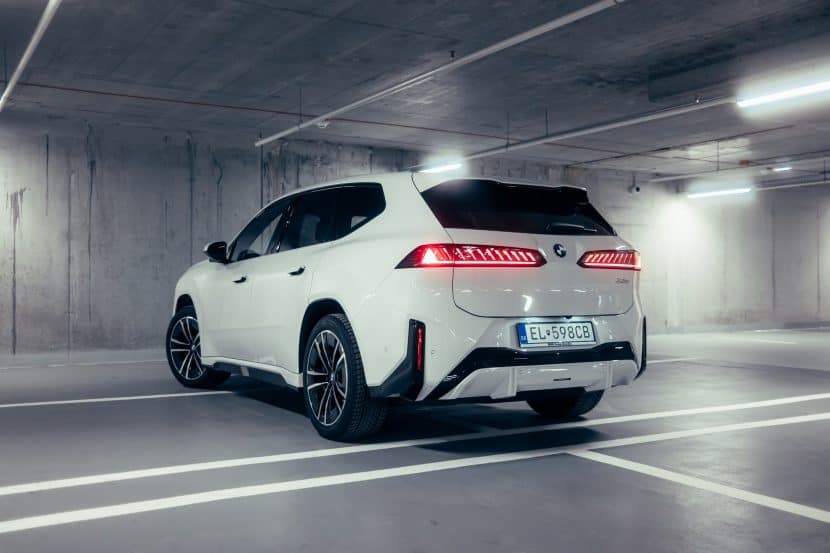 2026 BMW IX3 ALPINE WHITE 6