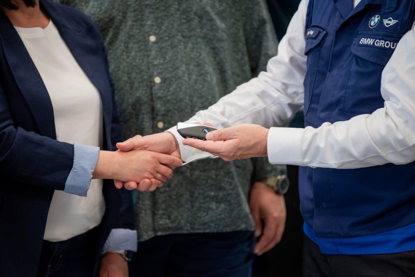 BMW Hands Over One Of The First iX3s At Debrecen Factory