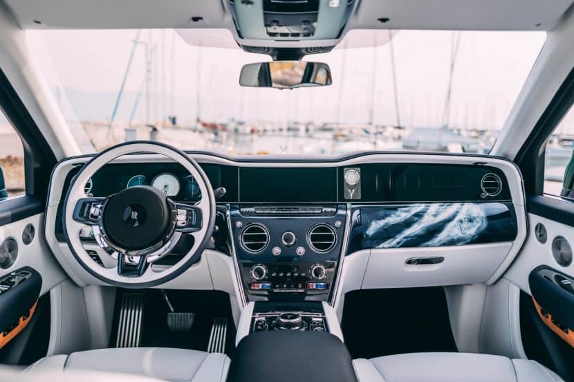 ROLLS ROYCE CULLINAN YACHTING 29 ROLLS ROYCE CULLINAN YACHTING 29