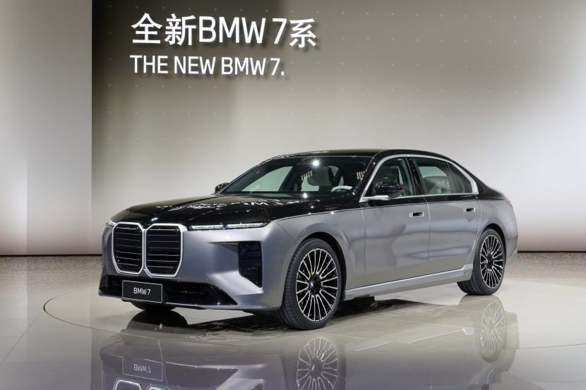 2027 BMW 7 Series Facelift Debuts In China With Two-Tone Paint