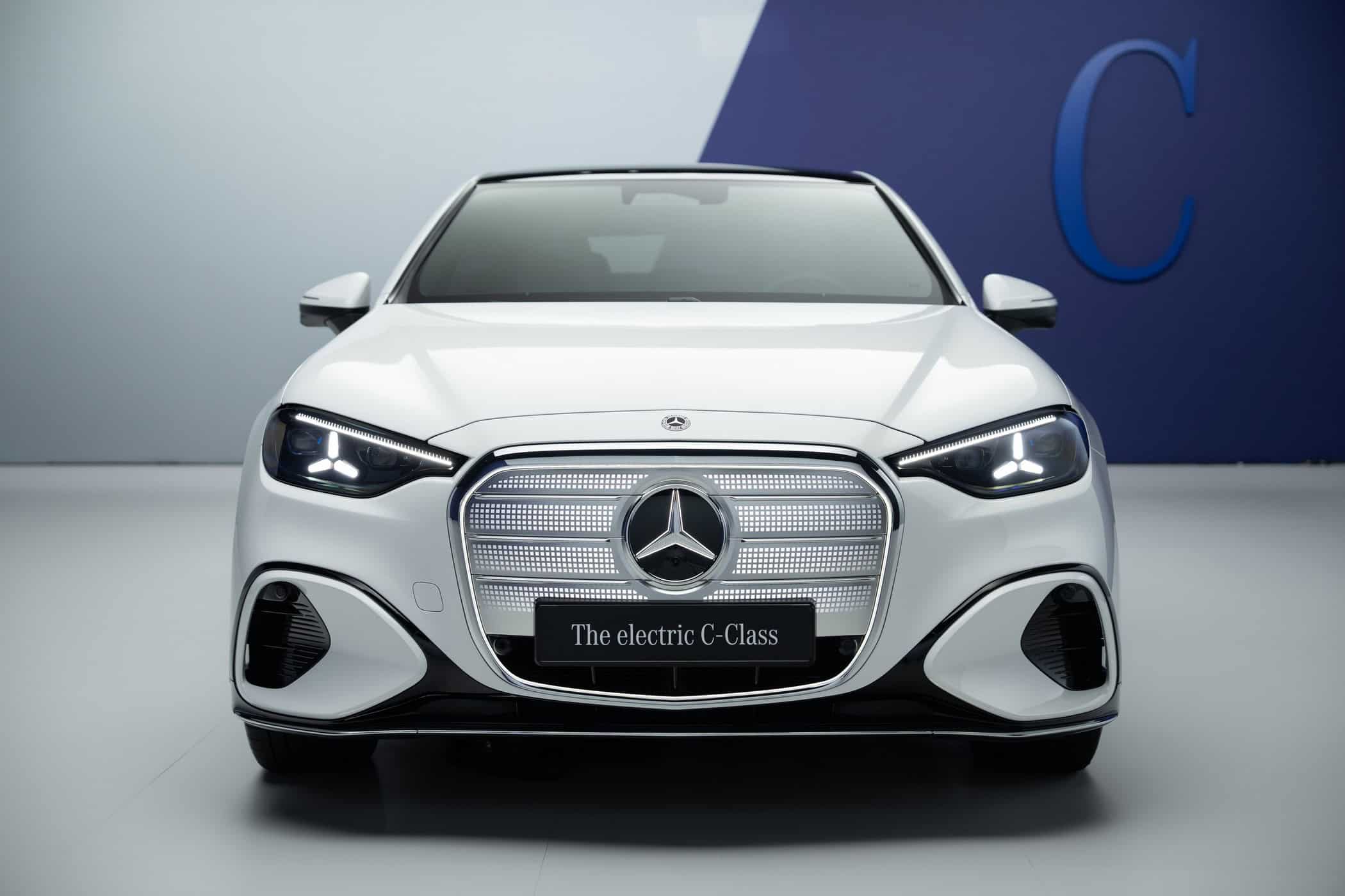 2027 MERCEDES C CLASS ELECTRIC 14