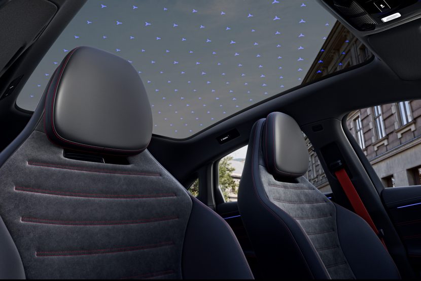 MERCEDES C CLASS ELECTRIC INTERIOR 3