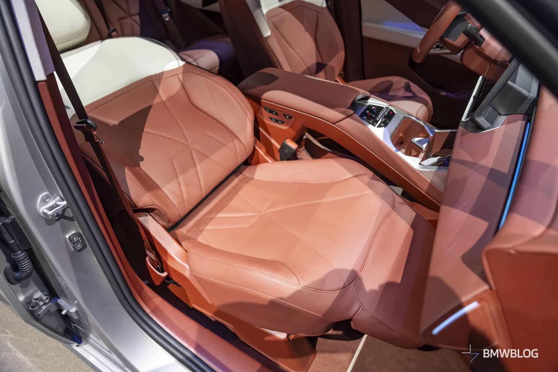 BMW IX3 50L CHINA lounge chair