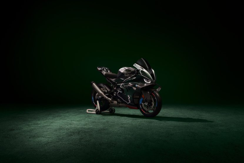BMW Built Exactly 115 TT-Edition Superbikes. Here Is What You Get BMW Built Exactly 115 TT-Edition Superbikes. Here Is What You Get