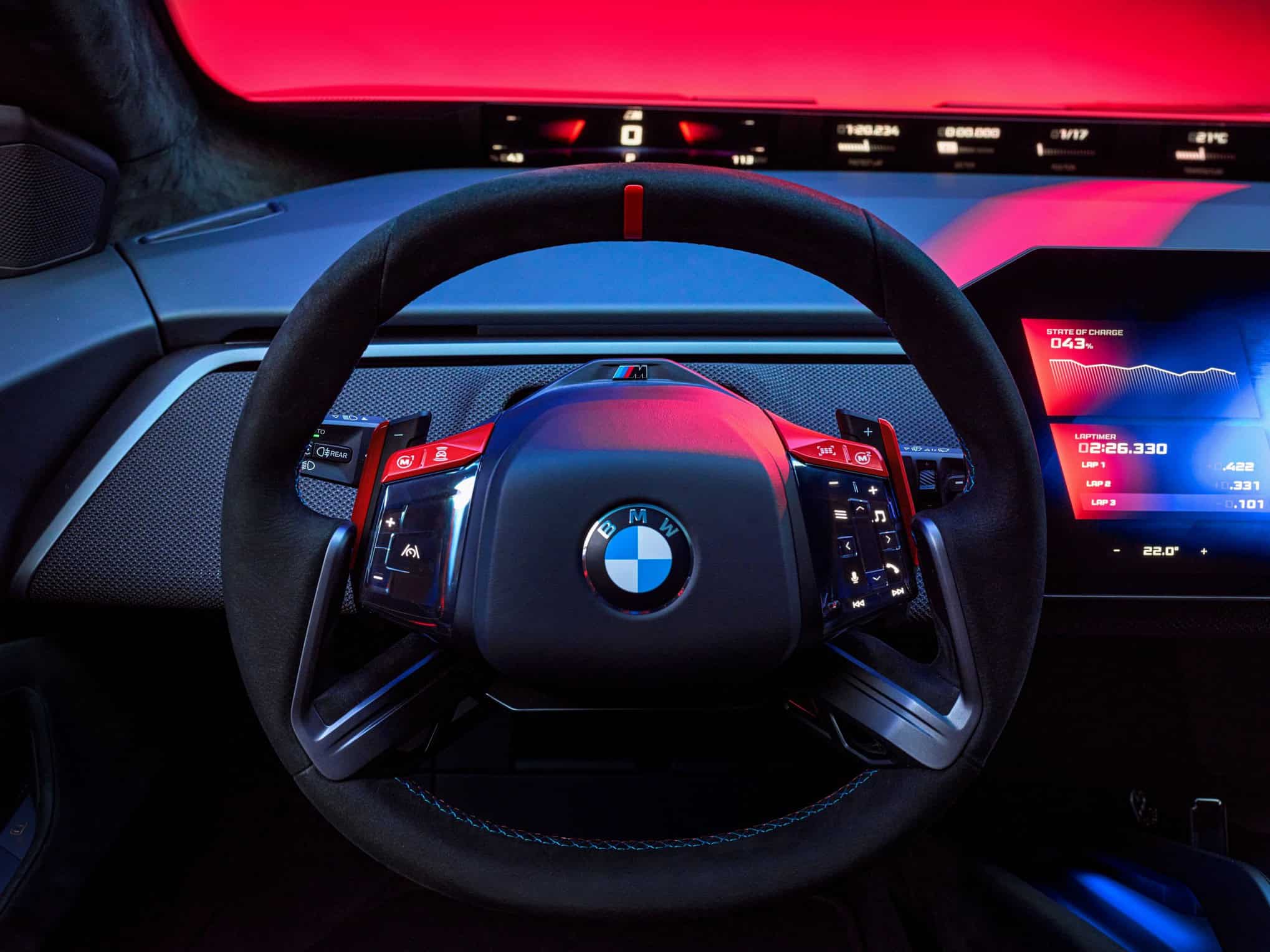 BMW M CONCEPT NEUE KLASSE 1