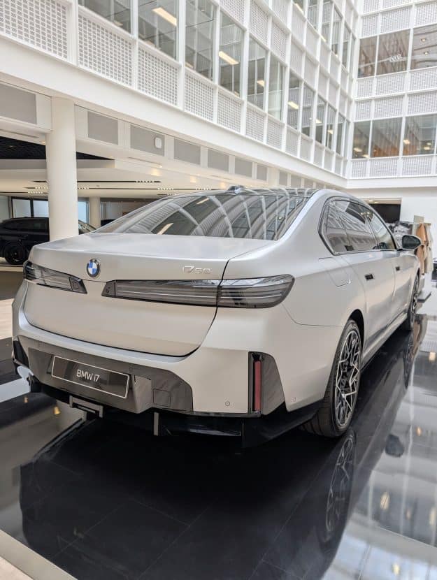 BMW I7 M70 08 BMW I7 M70 08