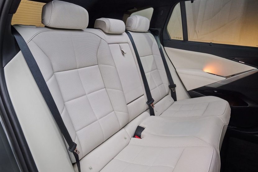 BMW IX5 INTERIOR 15