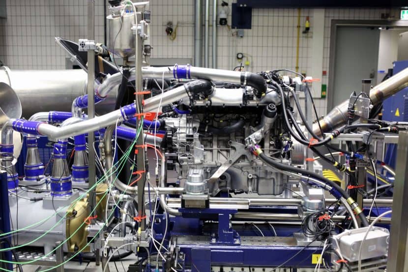 BMW P58 ENGINE 01