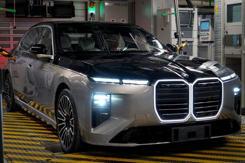 New 7 Series Enters Production With BMW’s Biggest-Ever Facelift New 7 Series Enters Production With BMW’s Biggest-Ever Facelift