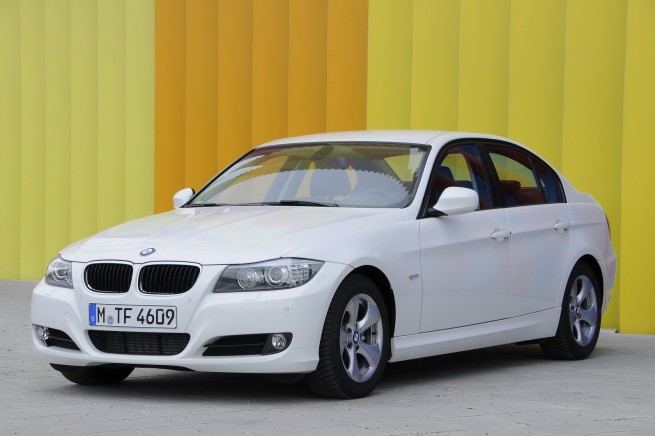BMW-320d-EfficientDynamics-6