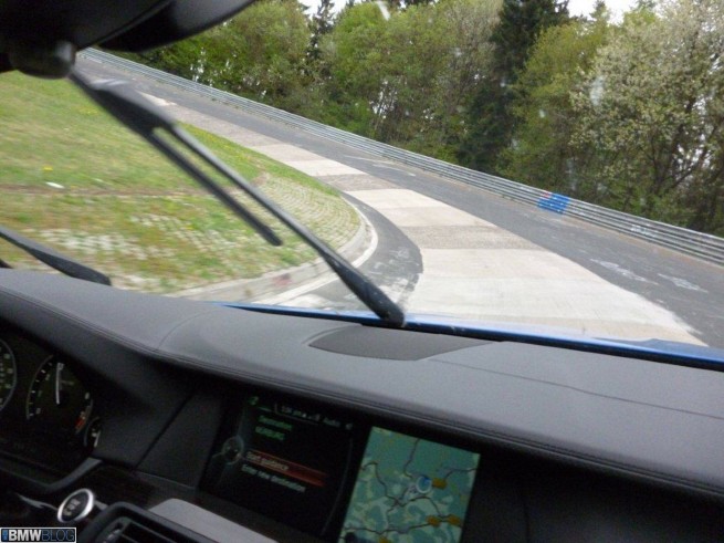 BMW-535i-Santorini-Blue-14