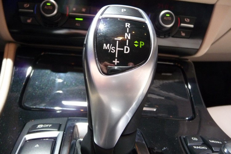 BMW 5 Series Premiere: Interior Design