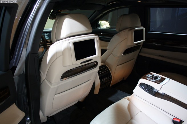 BMW-760i-F03-High-Security-Genf-2011-Interieur-02