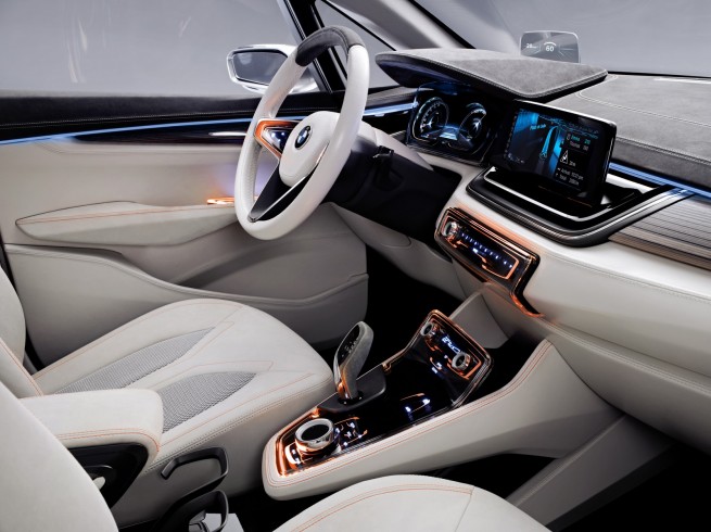 BMW-Active-Tourer-Concept-interior-06