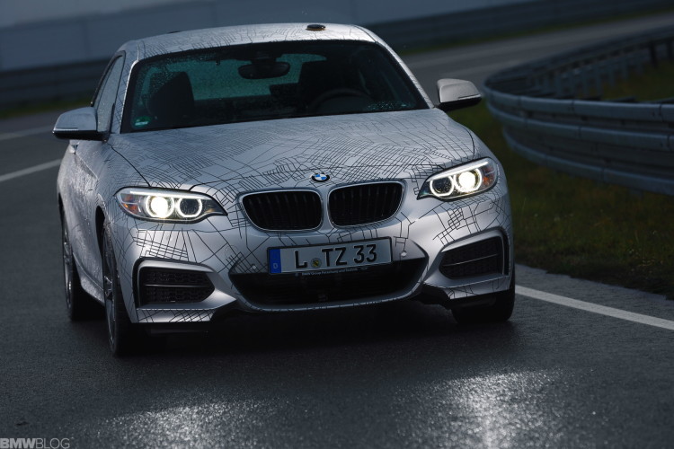 BMW M235i prototype is world’s first self-drifting car – VIDEO