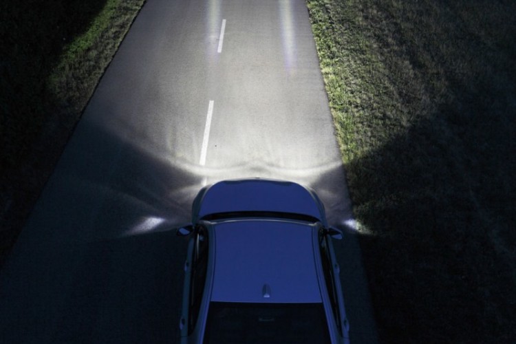 Innovation Days Connected Drive 2011 – Dynamic Light Spot