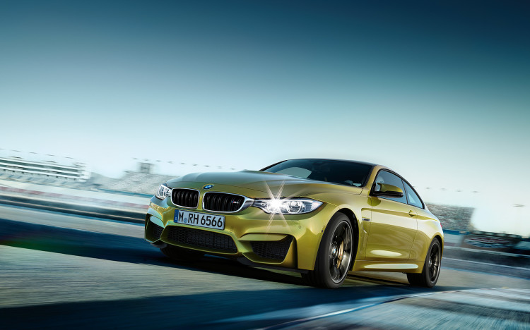 BMW-M4-F82-Coupe-Wallpaper-1920-1200-01