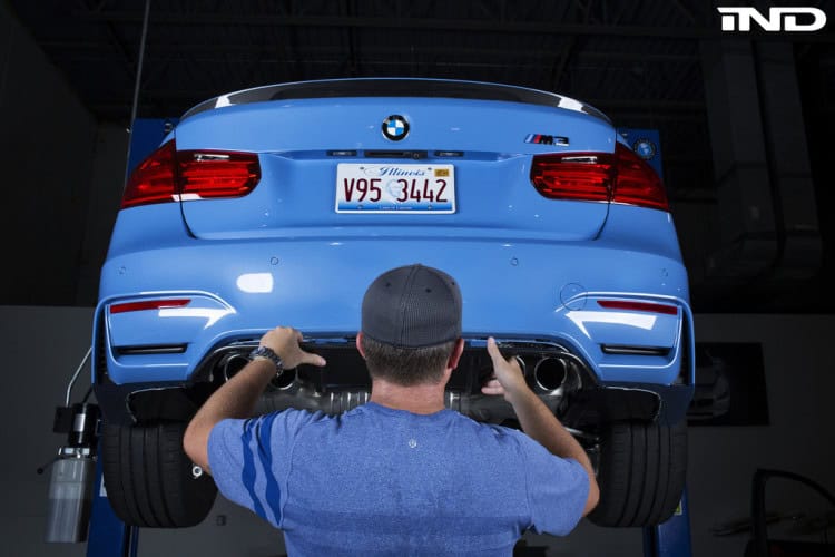 BMW Performance F8X M4 diffuser Installation By IND