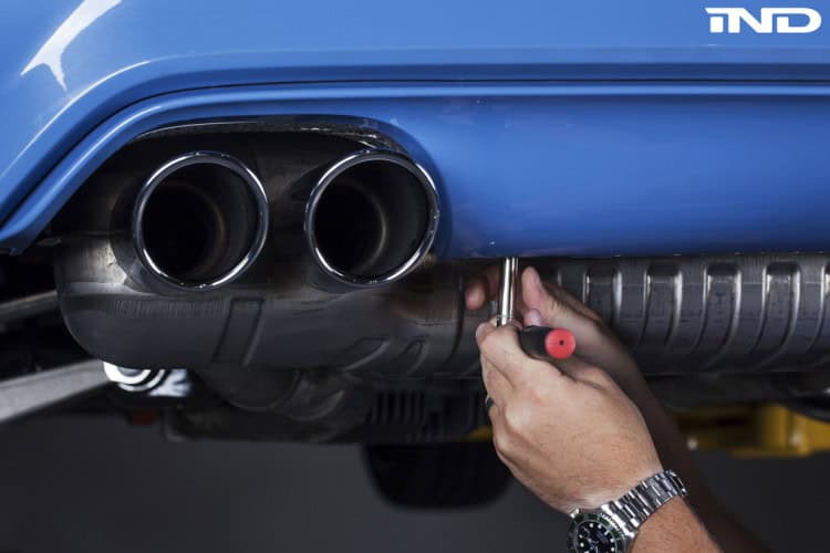 BMW Performance F8X M4 diffuser Installation By IND