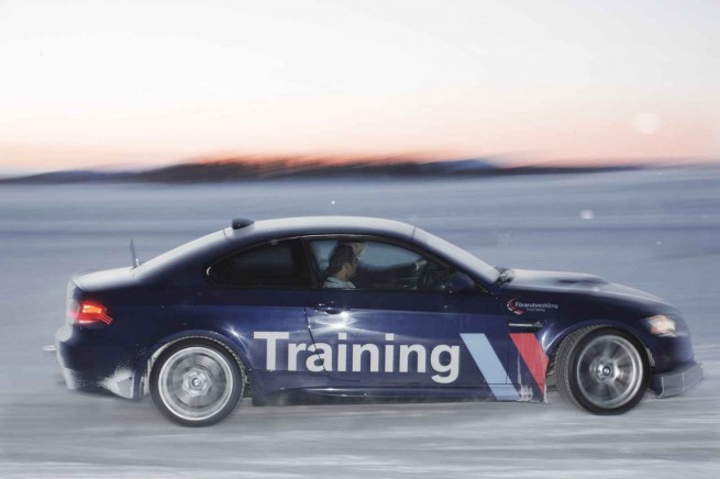 BMW-Snow-and-Ice-Fahrertraining-Winter-2011-18