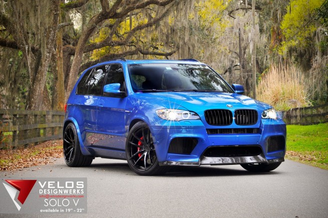 BMW X5M on Velos Designwerks Solo V-06
