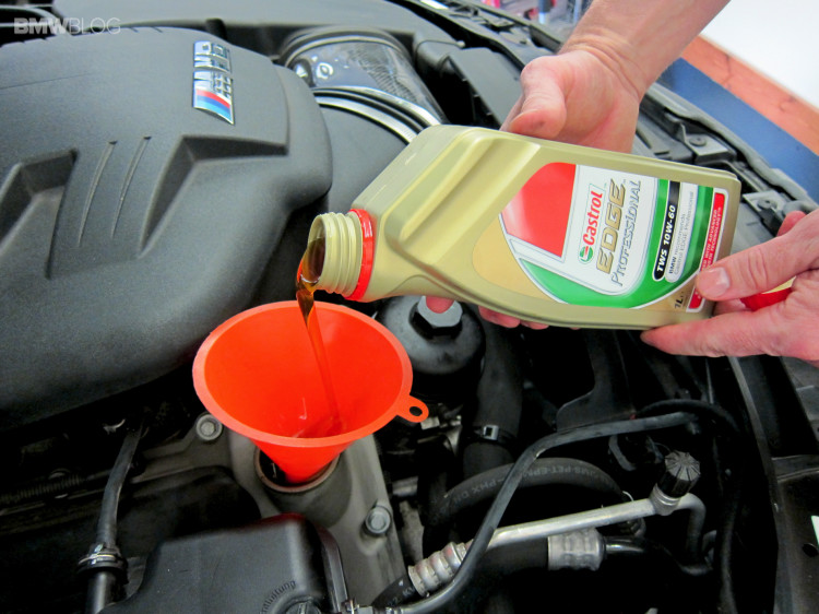 BMW-oil-change-castrol-25