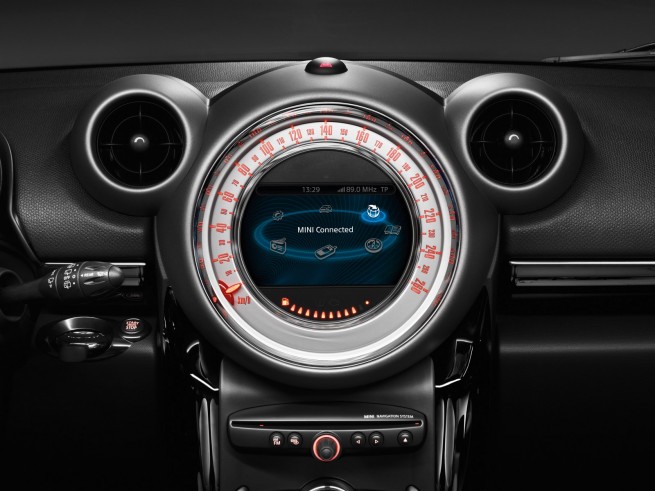 MINI-Connected02