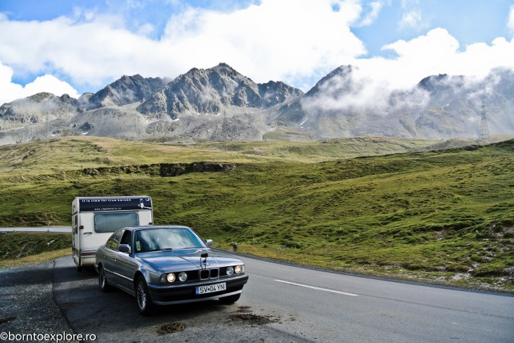 The perfect roadtrip – 5,700 km throughout Europe aboard the E34 525i