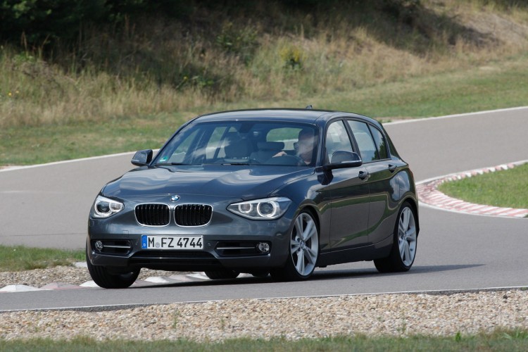 BMWBLOG Race Track Analysis: 2012 BMW 118i