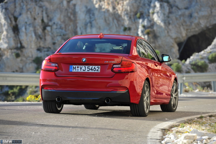 bmw-2-series-coupe-images-high-resolution-23