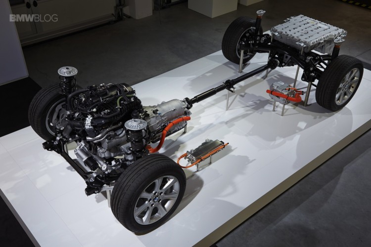 bmw-3-series-plug-in-hybrid-drivetrain-11