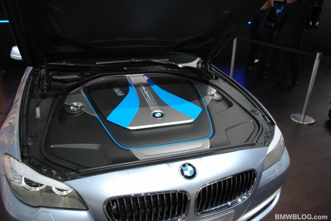 bmw-5-series-hybrid-geneva-32