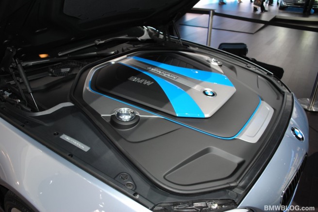 bmw-5-series-hybrid-geneva-36