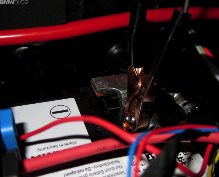 bmw-battery-charger-12