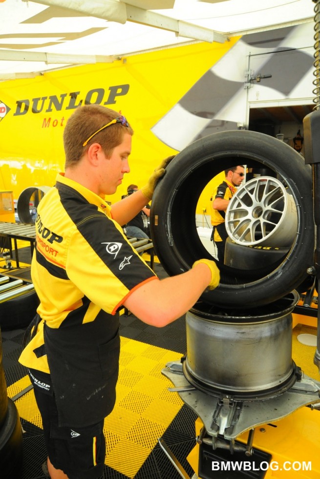 bmw-dunlop-02