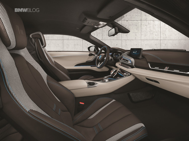 bmw-i8-auction-pebble-beach-2