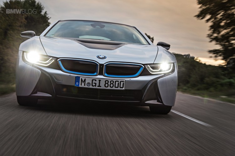 bmw-i8-laser-lights-images-07