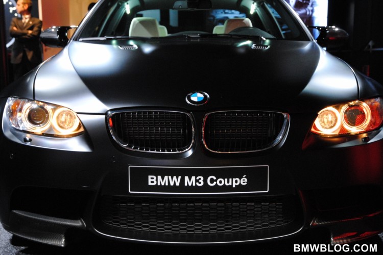 2010 Paris Motor Show: BMW M3 Frozen Black with Competition Package