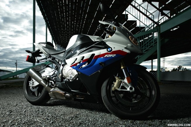 bmw-s1000rr-review-68
