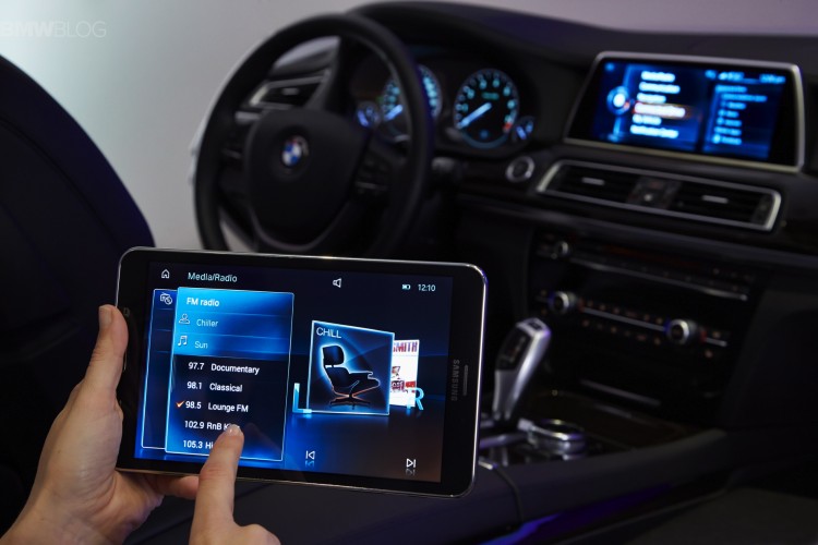 bmw-touch-command-images-08